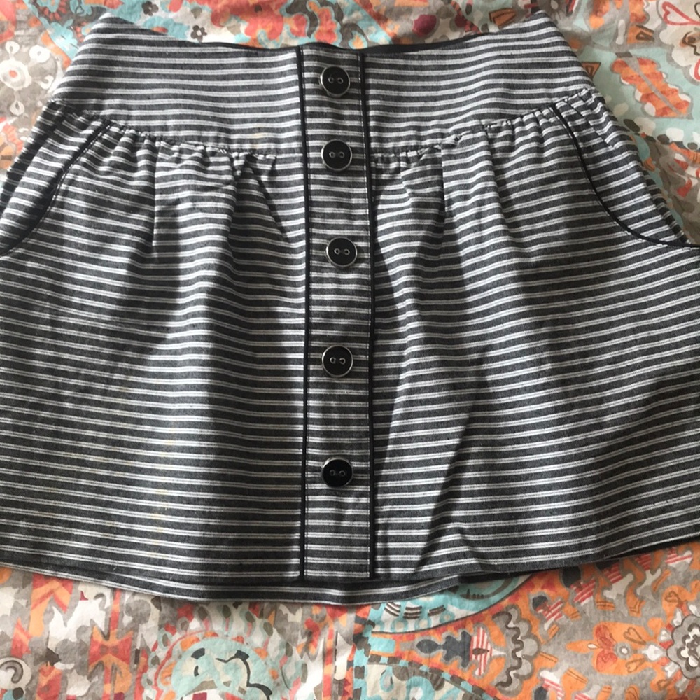 Striped skirt with elastic waist